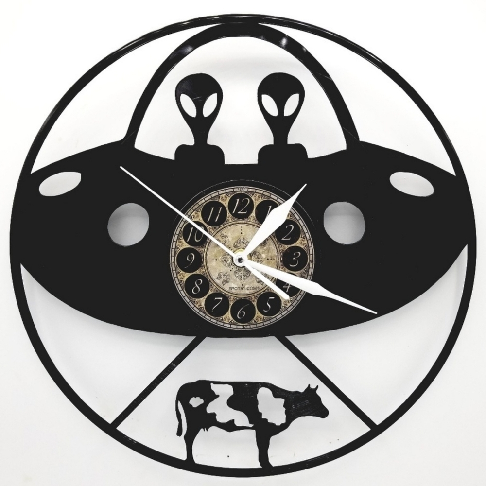 UFO vinyl record clock sci fi fun gift